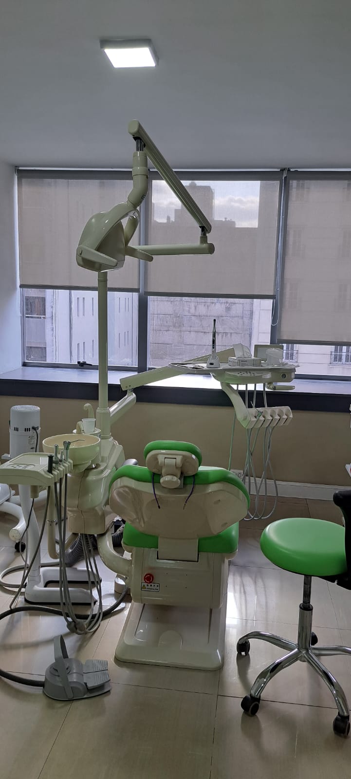 Consultorio dental BITE equipado con tecnología moderna